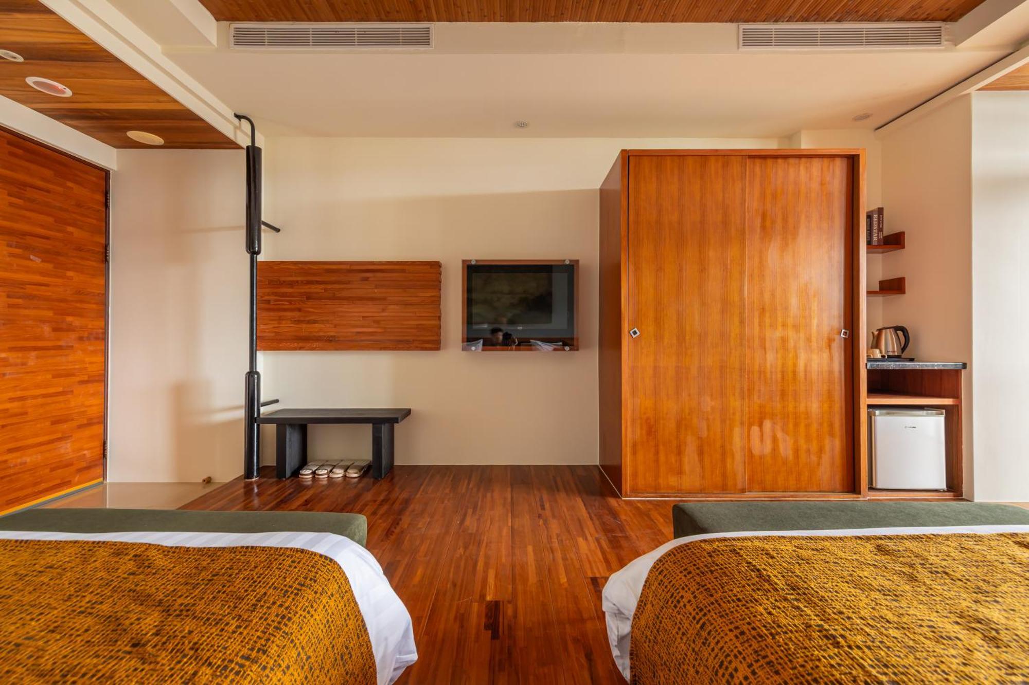 Sun Moon Lake Itathao Vacation Inn With Elevator Yuchi Exterior foto