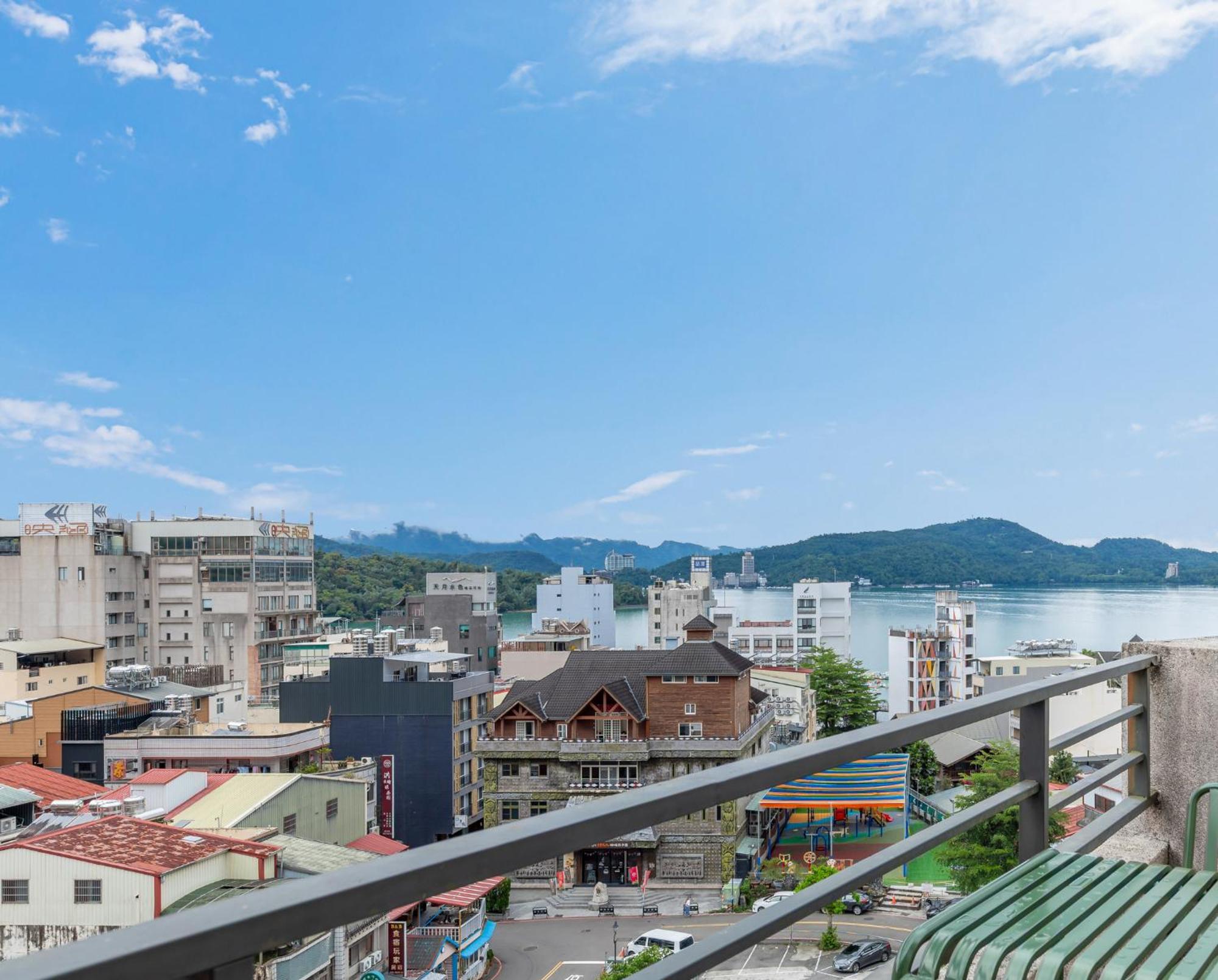 Sun Moon Lake Itathao Vacation Inn With Elevator Yuchi Exterior foto