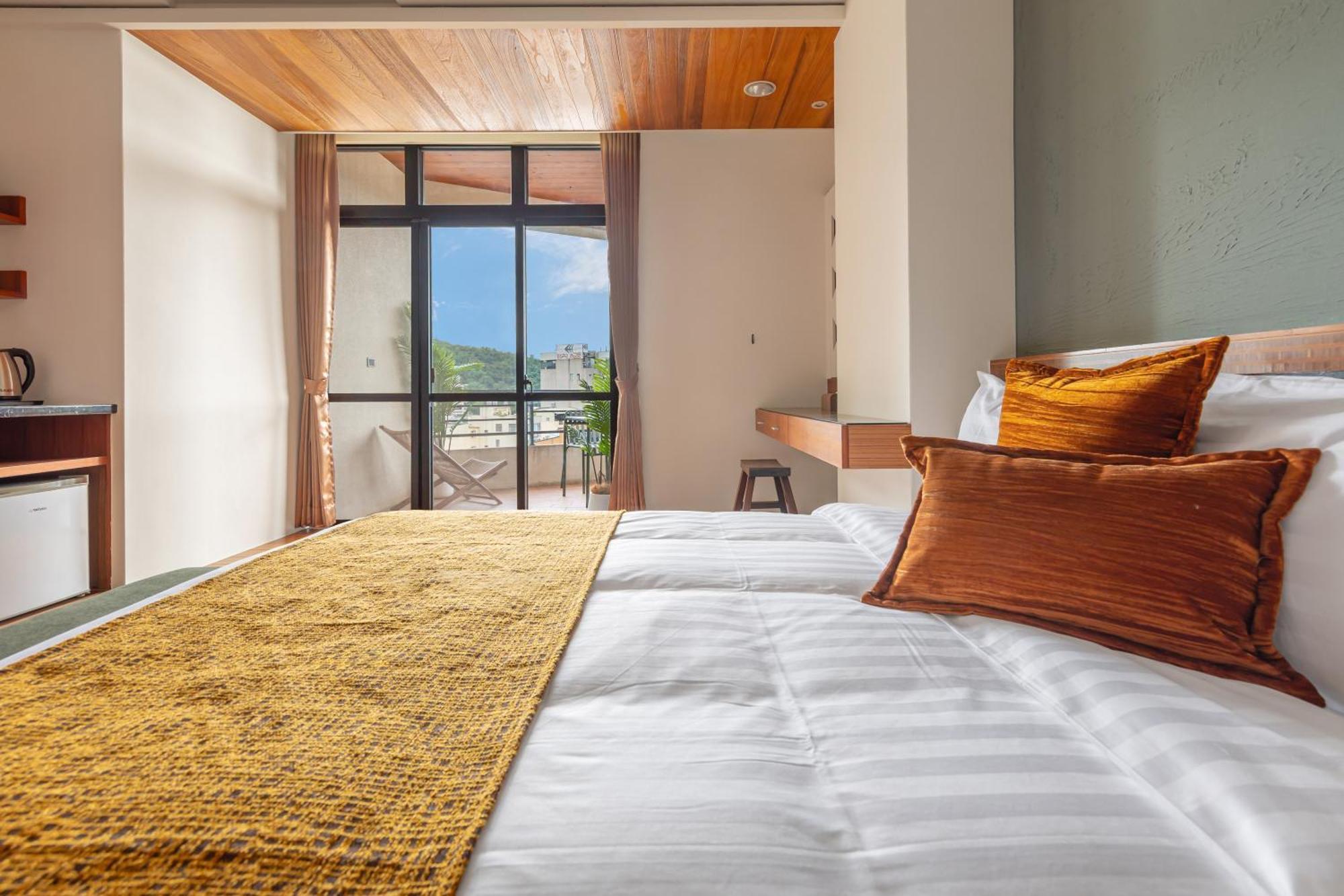 Sun Moon Lake Itathao Vacation Inn With Elevator Yuchi Exterior foto